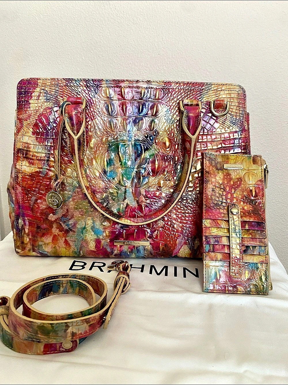 Brahmin Small Finley Happy Hour with cc wallet, EUC